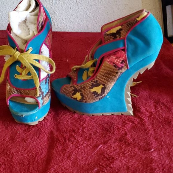 Suede Leather Heals by Liliana - Picture 1 of 2